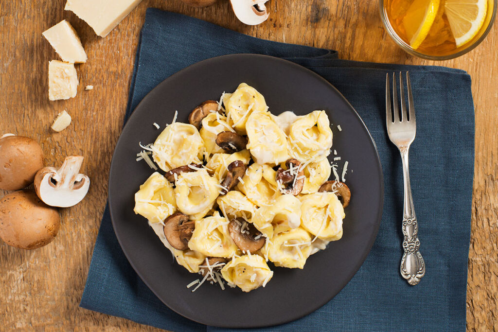 Tortelloni-Alfredo-with-Mushrooms-Italian-Sausage