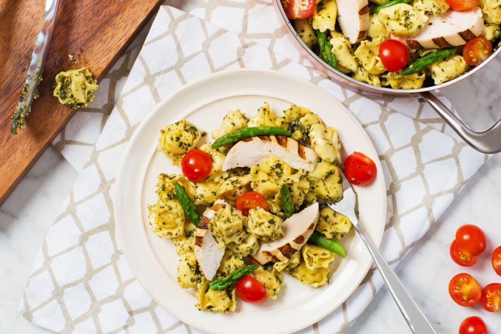 chicken-with-pesto-tortellini-and-cherry-tomatoes