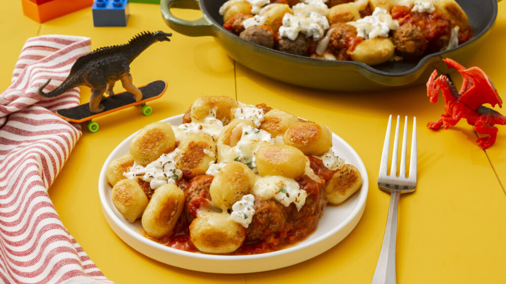 Skillet-Gnocchi-Meatball-Lasagne-Extrvaganza